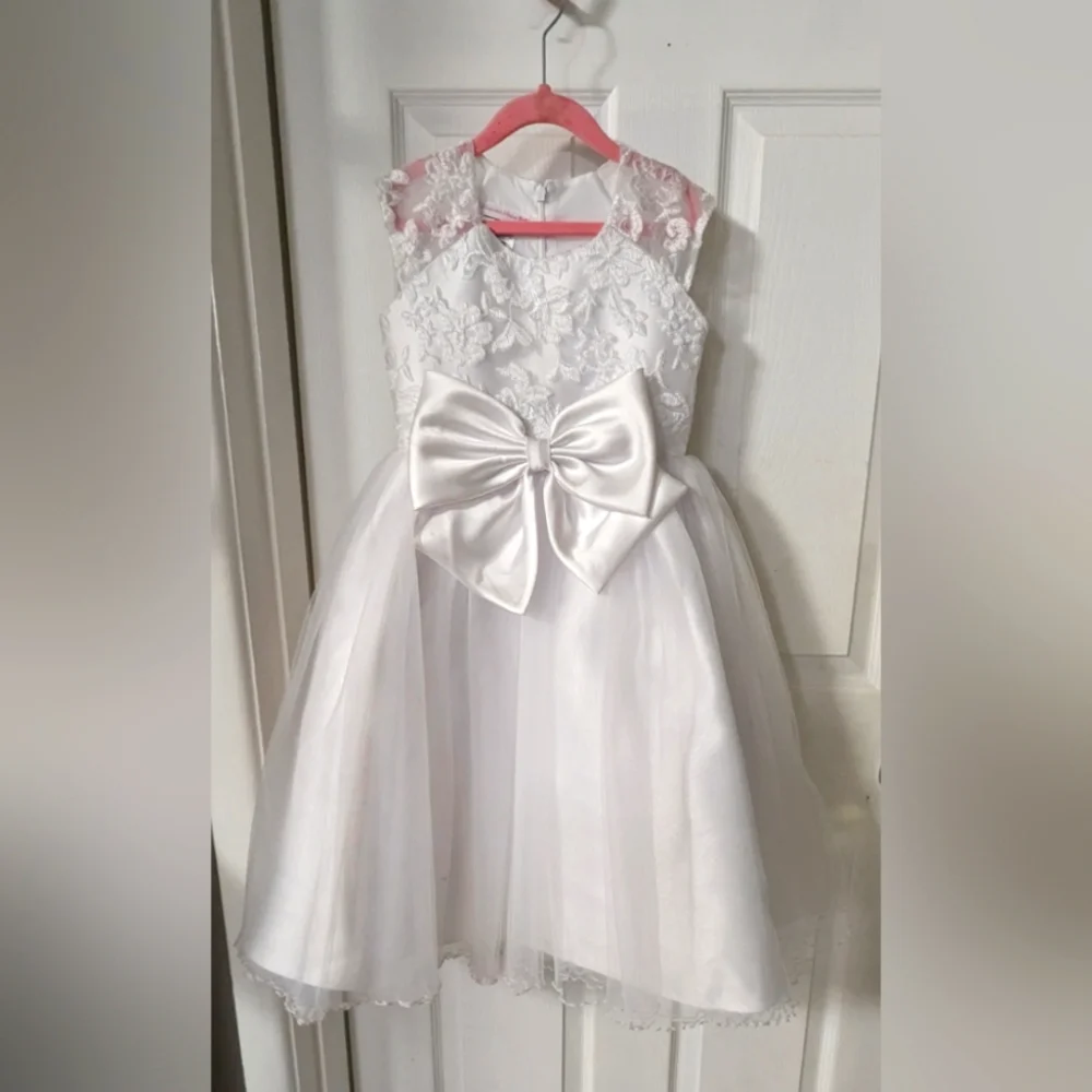 Elegant White Lace Kids Dress